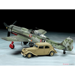 1/48 Focke-Wulf Fw190 D-9 JV44 &amp; Citroen 11CV Staff Car Set