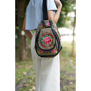 เลือกลาย กระเป๋าเป้ กระเป๋านักเรียน ผ้าปัก Thai Hmong Shoulder School Backpack