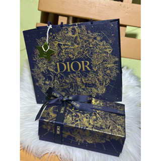 กล่องของขวัญ Dior น้ำเงินทอง พร้อมโบว์ผูกกล่อง พร้อมถุงกระดาษ พร้อมดาวห้อย