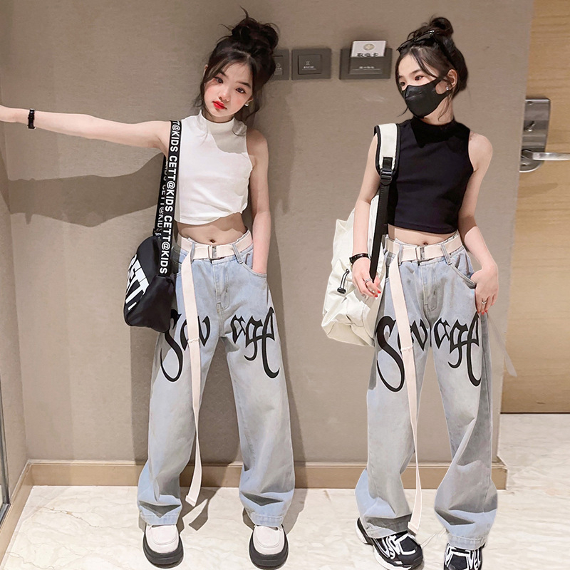 (**พร้อมส่งจากในไทย**)  NO.666/667 เสื้อกล้ามคอปีน สีขาว/สีดำ NO.668 กางเกงยีนส์สีอ่อน+เข็มขัด