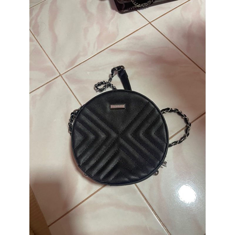 กระเป๋า FoF มือ 2 มีตำหนิตรงสายนิดนึง