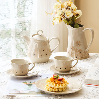 Violet Flamingo ชุดน้ำชาสีเบจ Beige Polka Dot Tea Set ชุด Afternoon Tea สไตล์มินิมอล แก้วชาและจานขนมเข้าชุด