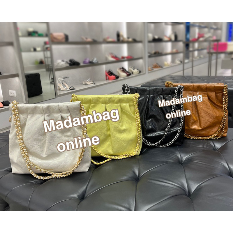 CHARLES & KEITH Duo Double Chain Bag ใบเล็ก /ใบใหญ่ กระเป๋าสะพายไหล่