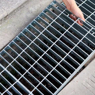ตะแกรงท่อระบายน้ำ 20x100cm. และ 30x100cm. ฝาท่อน้ำ รางน้ำ Steel Grating ฝาปิดท่อระบายน้ำ
