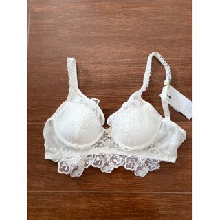 New With Tag Kyra Bra 32B แท้💯