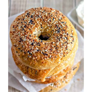 Everything Bagels 4 pcs. (100g./pc) เบเกลหน้ารวมชุด 4 ชิ้น (100g./ ชิ้น)