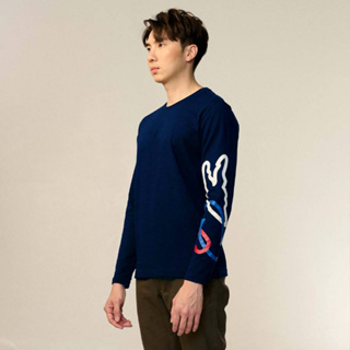 NAVY CUSTOM FIT CREW NECK LONG SLEEVE T-SHIRT WITH GRAPHIC PRINT เสื้อยืดคอกลมแขนยาวสีน้ำเงินพิมพ์ลายกราฟิกทรงคัสตอมฟิต