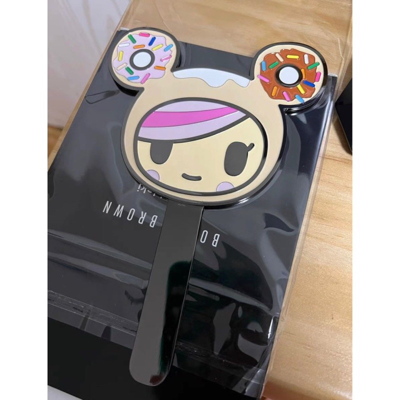 กระจกแต่งหน้า Bobbi Brown Tokidoki