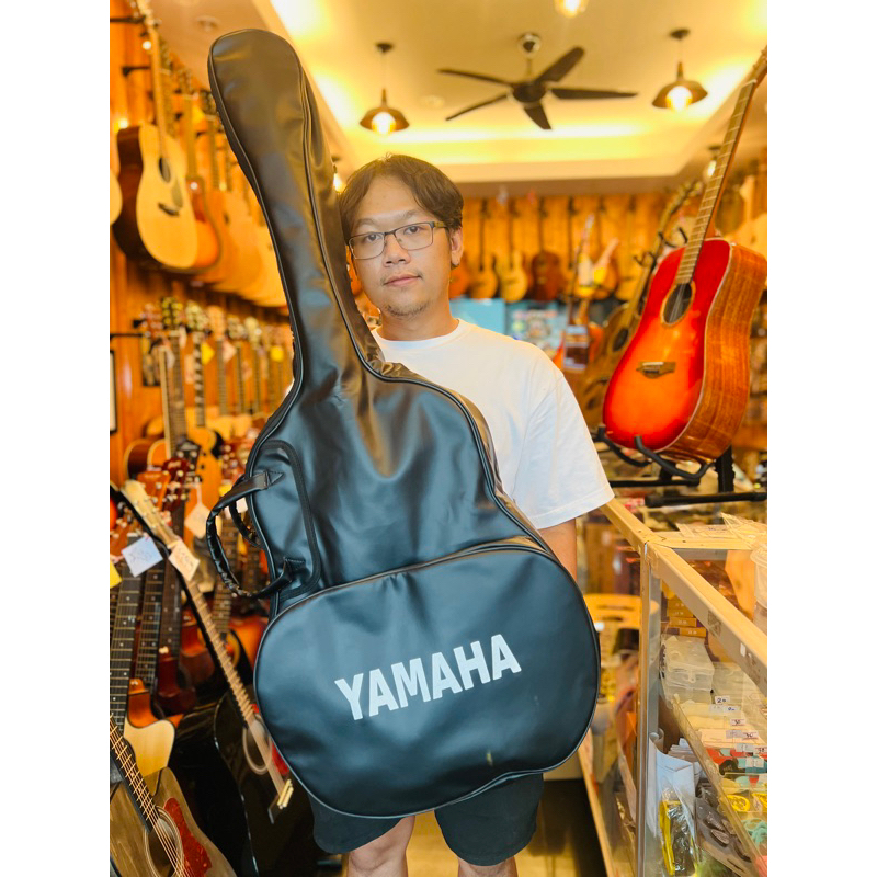 กระเป๋ากีต้าร์โปร่ง41 Yamaha นิ้ว จากโรงงาบุฟองน้ำ งานตัวจริงสวยมากค่ะ เย็บอย่างดี ดีไซน์สวยหรู สินค้าถ่ายจากรูปจริง