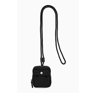 (pre-order) กระเป๋า COS - Mini crossbody pouch nylon bag
