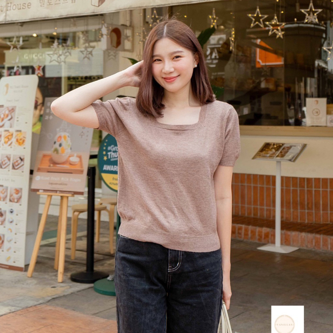 เสื้อคอเหลี่ยม อกใหญ่ แขนสั้น ผ้าไหมพรม super soft เนื้อผ้านุ่มมาก ทรงเสื้อสวย A21 Chom KOB FTP84