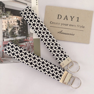 DAY 1 fabric wristlet keychain ที่ใส่พวงกุญแจ คล้องข้อมือได้