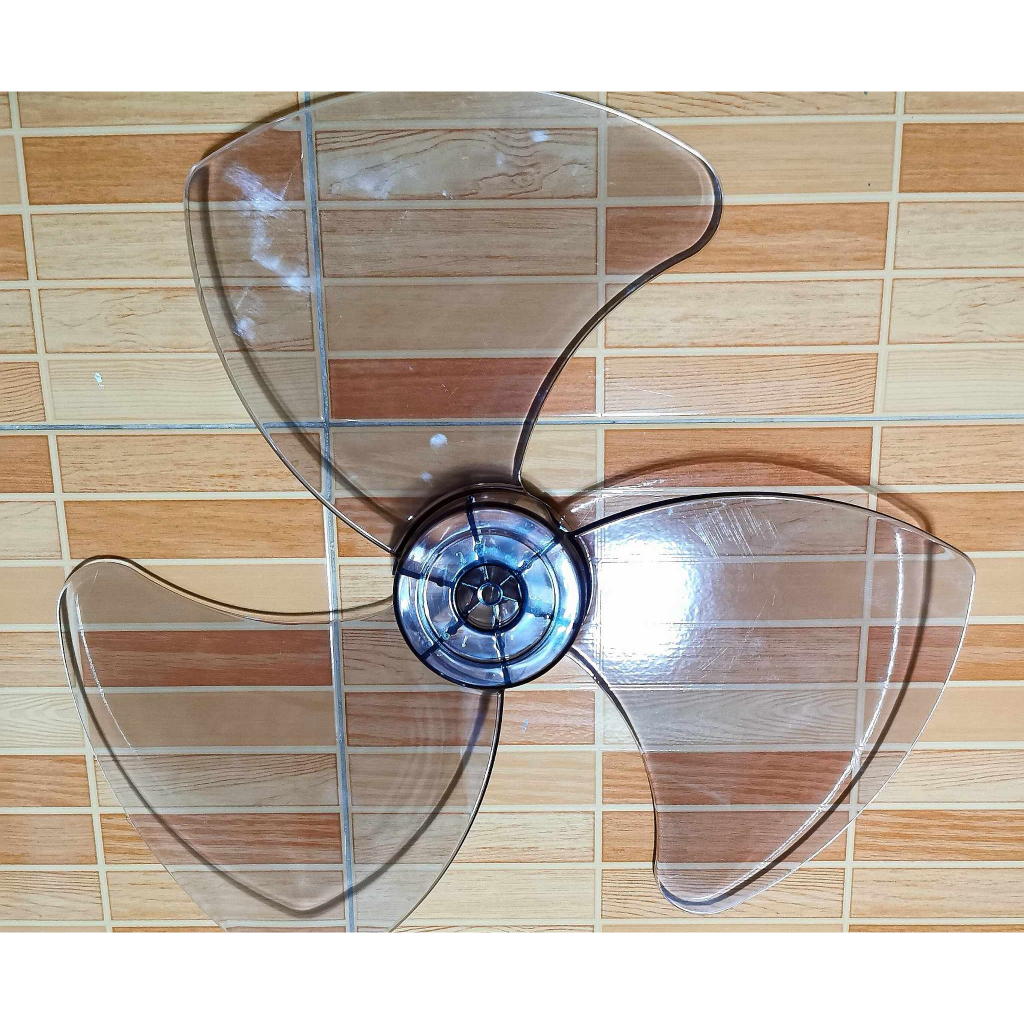 ใบพัดลม มิตซูบิชิ 18 นิ้ว (Mitsubishi) ใช้ได้กับแบบตั้งโต๊ะและติดผนัง