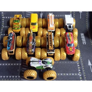 Monster jam bigfoot Hotwheels ขนาด 1/64 นอกแพ็ค สภาพดี ชุดล้อทอง