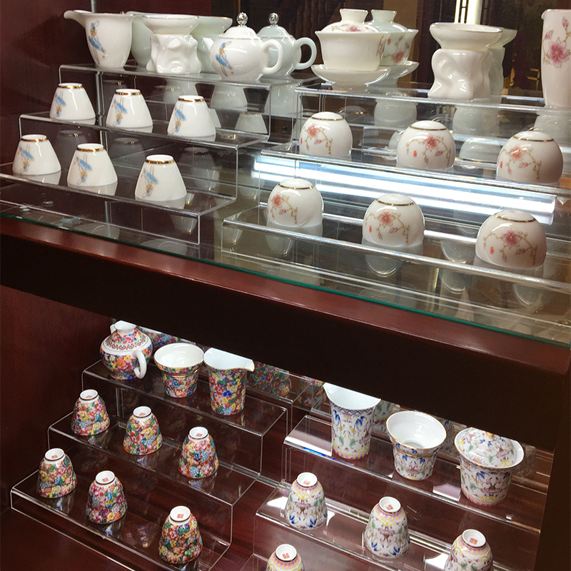 ชั้นวางของอะคริลิค แบบบันได3ชั้น 15/20/25/30ซม. ชั้นวางโมเดล ชั้นวางอะคริลิคใส สำหรับ จัดระเบียบบนโต๊ะ วางของ วางโมเดล - รูปที่ 7