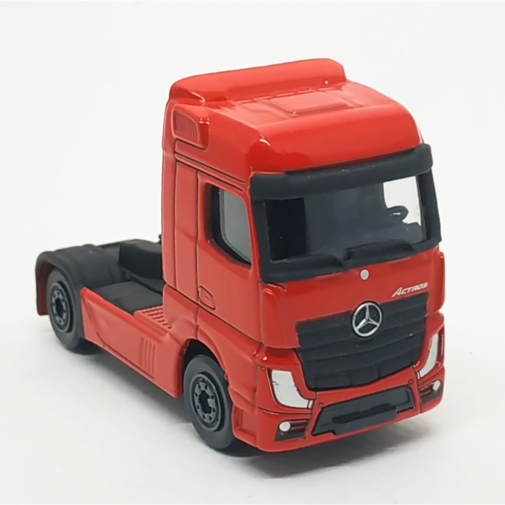 Majorette Truck - Mercedes Benz Actros Truck Head - สีแดง / scale 1/87 (2.5") no Package