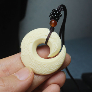 สร้อย คอ เก๋ ๆ สวย ๆ  Ivory fruit เท่ห์ pendant reincarnation Necklace เอาเรื่อง