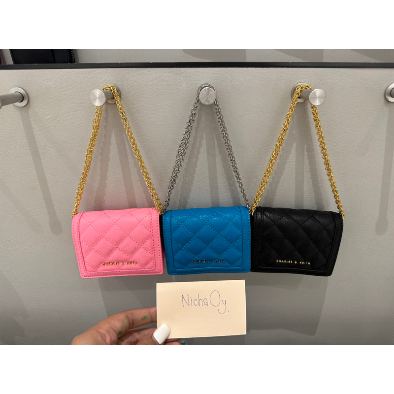 กระเป๋าจิ๋ว Charles&keith !!! Saleจาก 1,690.- เหลือ 1,090.- !!!!!!!