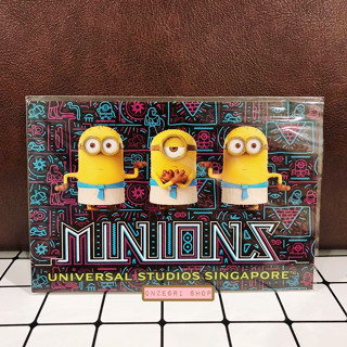 โปสการ์ด Minions Postcard from Universal Studios Singapore ลายชนเผ่า 3 ตัว