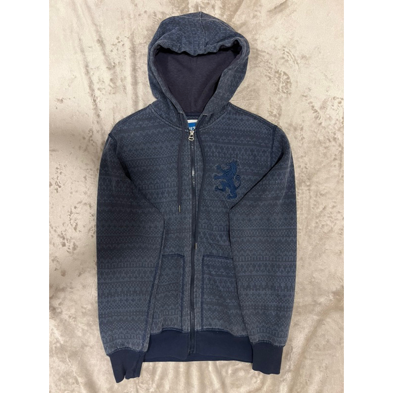 เสื้อกันหนาว AIIZ 💯%