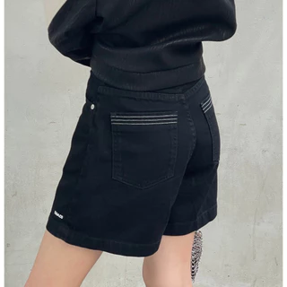 TGDA.CO - กางเกงยีนส์ขาสั้น Body girl รุ่น Otis Linear shorts (new color released!) (พร้อมส่ง)