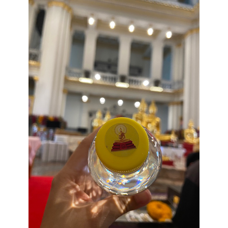 น้ำมนต์ วัดหลวงพ่อโสธรแท้จากโดยตรง ผ่านพิธีปลุกเสกแล้วค่ะ สำหรับดื่มหรือผสมน้ำอาบได้ค่ะ - รูปที่ 2