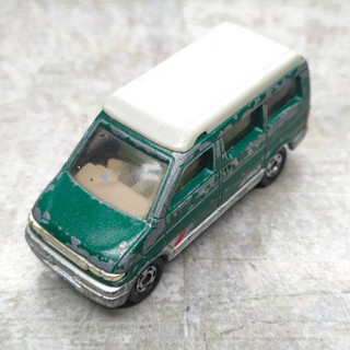 Tomica โมเดลรถเหล็กโทมิก้า Mazda Bongo Friendee Mcdonald  NO.29 S= 1/64