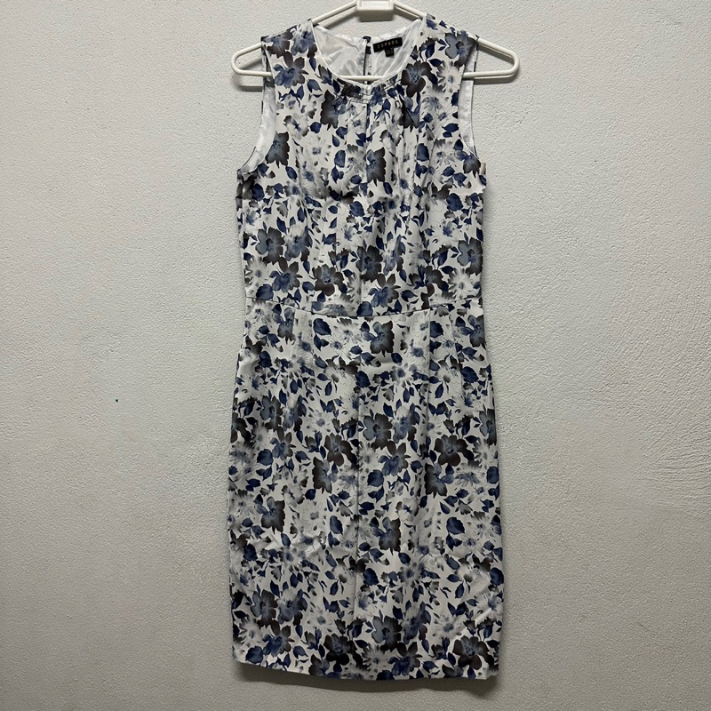 เดรสลายดอกไม้ brand espada size m