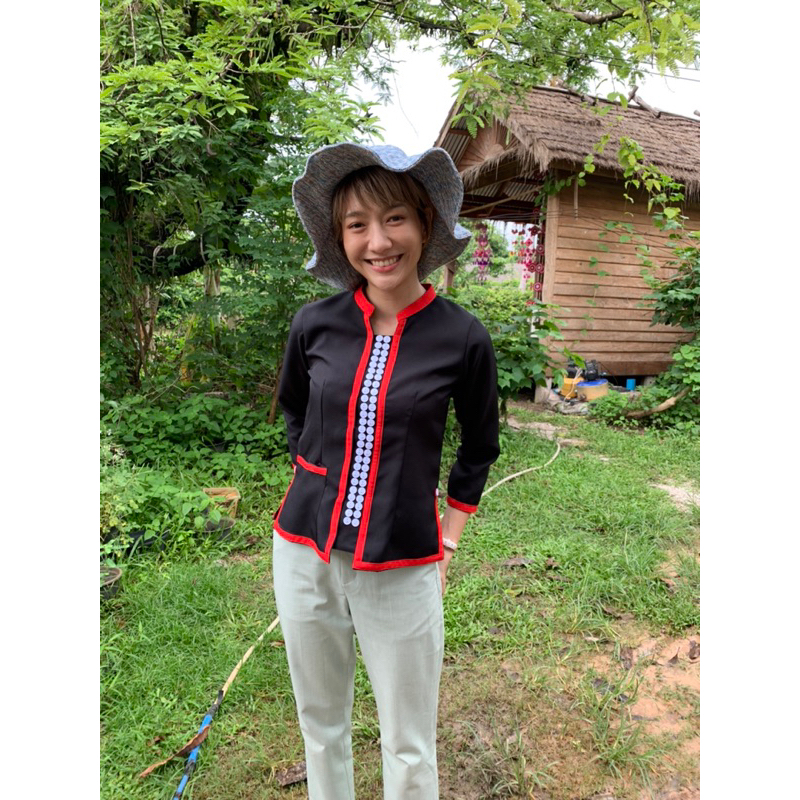 เสื้อภูไทผู้หญิงสกลนคร