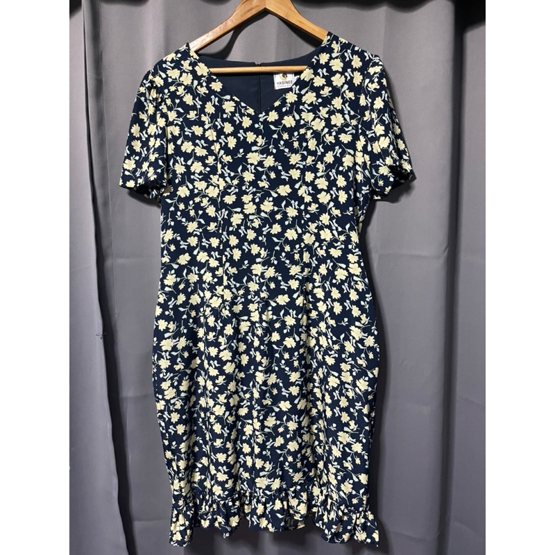 เดรสลายดอกไม้ แบรนด์ Yasinee ป้าย XL