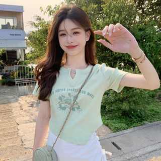 MC168 เสื้อครอป เสื้อy2k เสื้อยืดแฟชั่น คอกลม แขนสั้น พิมพ์ลาย ผ้าร่อง เว้าข้าง ชายเว้า สไตล์เกาหลี