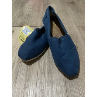 รองเท้าหุ้มข้อ TOMS ผู้หญิง