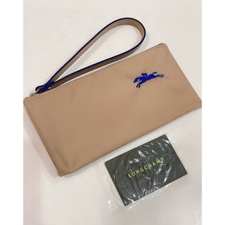 Longchamp Le Pliage Club Pouch กระเป๋าคล้องมือ รุ่นปักโลโก้ม้า