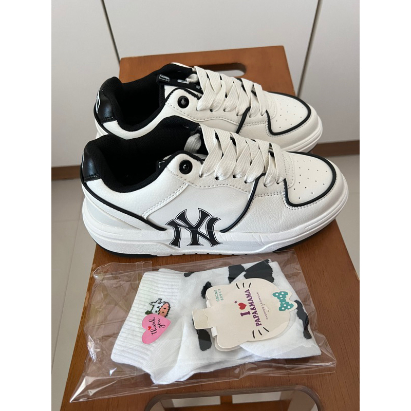 MLB รองเท้าผ้าใบ Unisex รุ่น 3ASXCA12N 50WHS - สีขาว