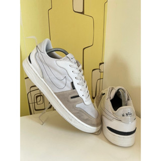 รองเท้าผู้ชาย Nike Drops Vintage-Inspired Squash-Type N. 354 size43