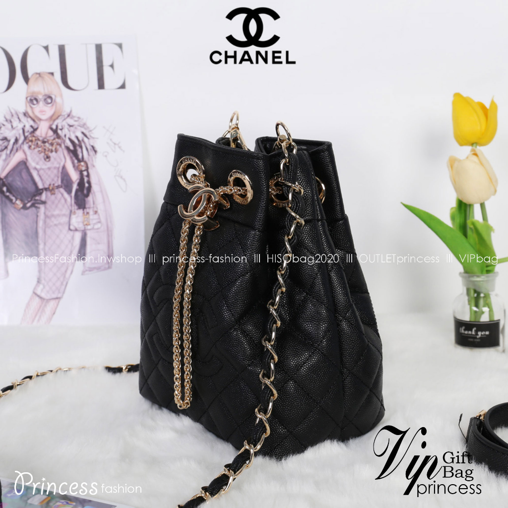 CHANEL Crossbody Bag With Chain / Chanel Bucket Bag กระเป๋าถือหรือสะพาย หนังคาเวียร์ลายตาราง ใช้ได้หลายสไตล์