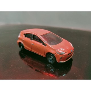 TOYOTA AQUA 2012 TOMICA รถของเล่น