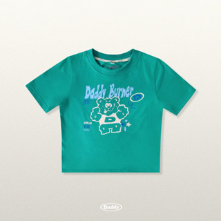 DADDY | Burner Baby Tee เสื้อ baby tee สกรีนลาย character น้องหมีสุุดน่ารัก สีเขียว