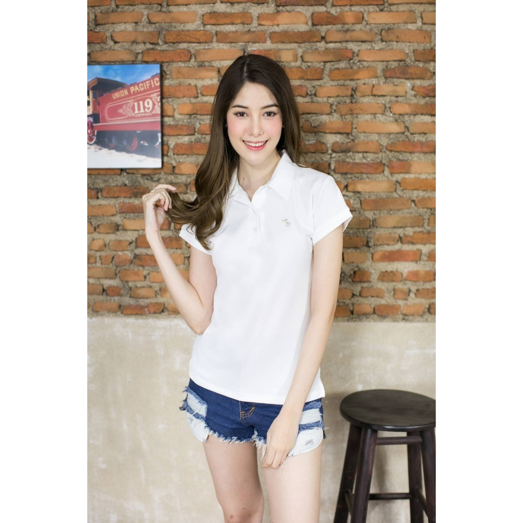 เสื้อโปโลสีขาว และ สีดำ