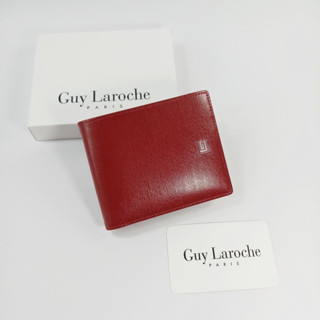 Guy Laroche แท้!!!กระเป๋าสตางค์ผู้หญิง พับสั้น สีแดงเลือดนก หนังลายผิวเงา โลโก้สีเงิน