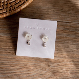 Mother of Pearl Flower Earrings - ต่างหูเปลือกหอยมุกทรงดอกไม้ (มี 3 สี)