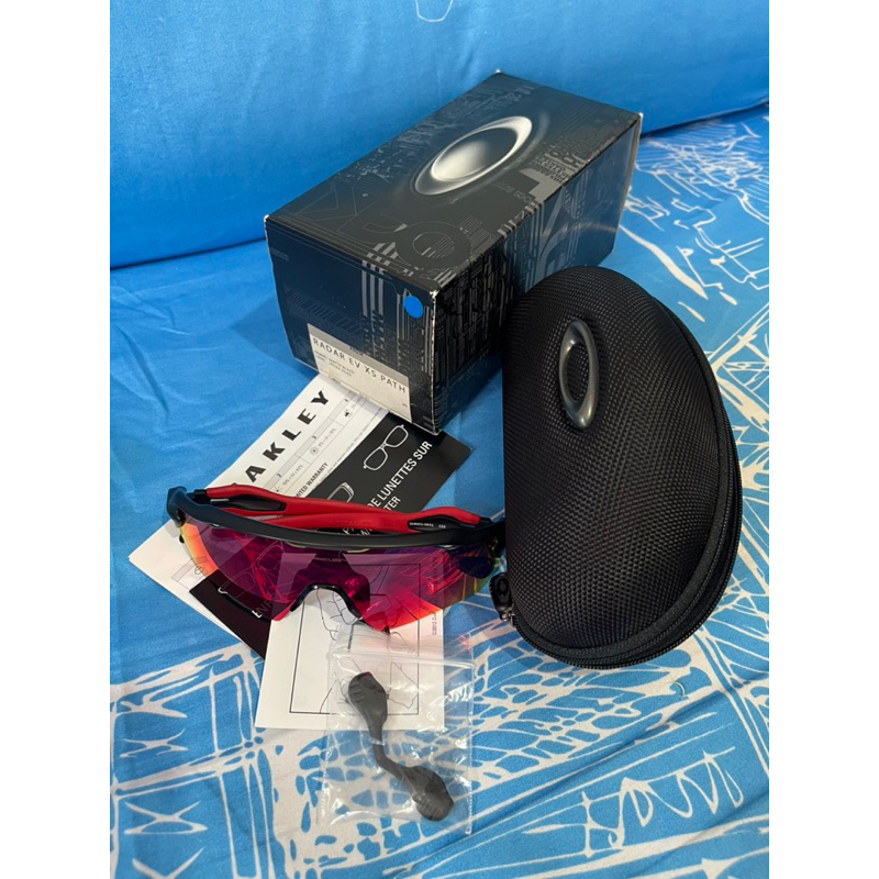 แว่นกันแดด แว่นตา Oakley Prizm Radar EV XS Path แท้มือสอง สภาพดี