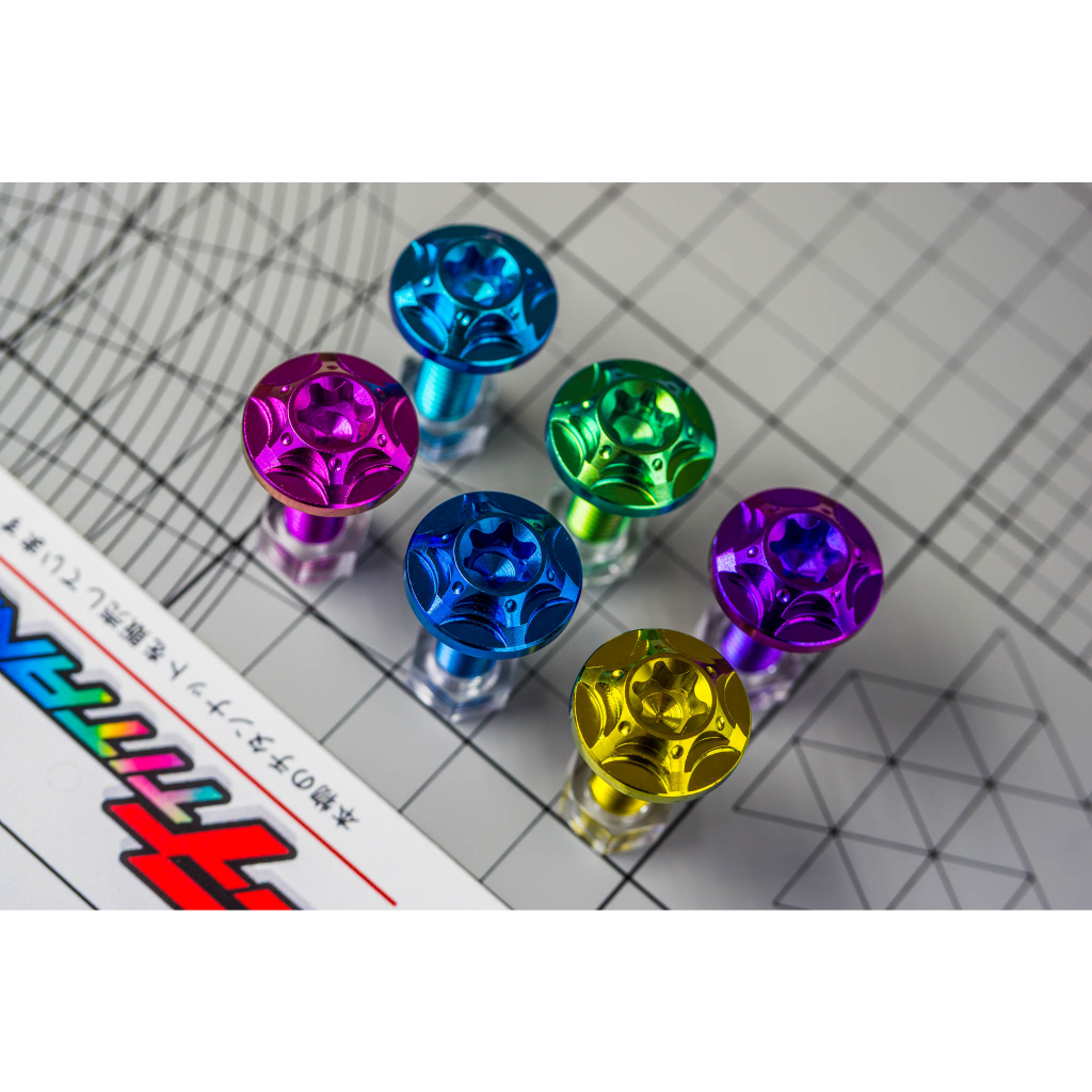 น็อตไทเทเนียมแท้ M8 หัวดาว 2ชั้น