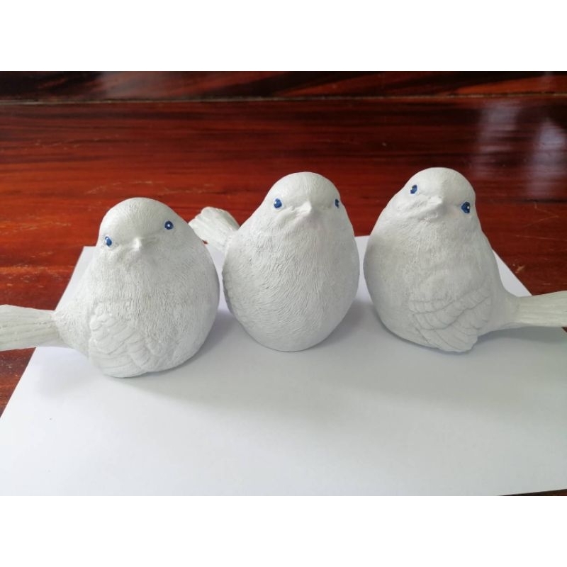 นกปูนปั้นแต่งสวนจัดตกแต่งบ้าน1ชุด3ตัวสีสวยงาม