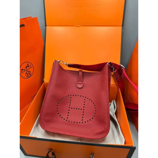 กระเป๋าสะพาย evelyne Size 28 cm