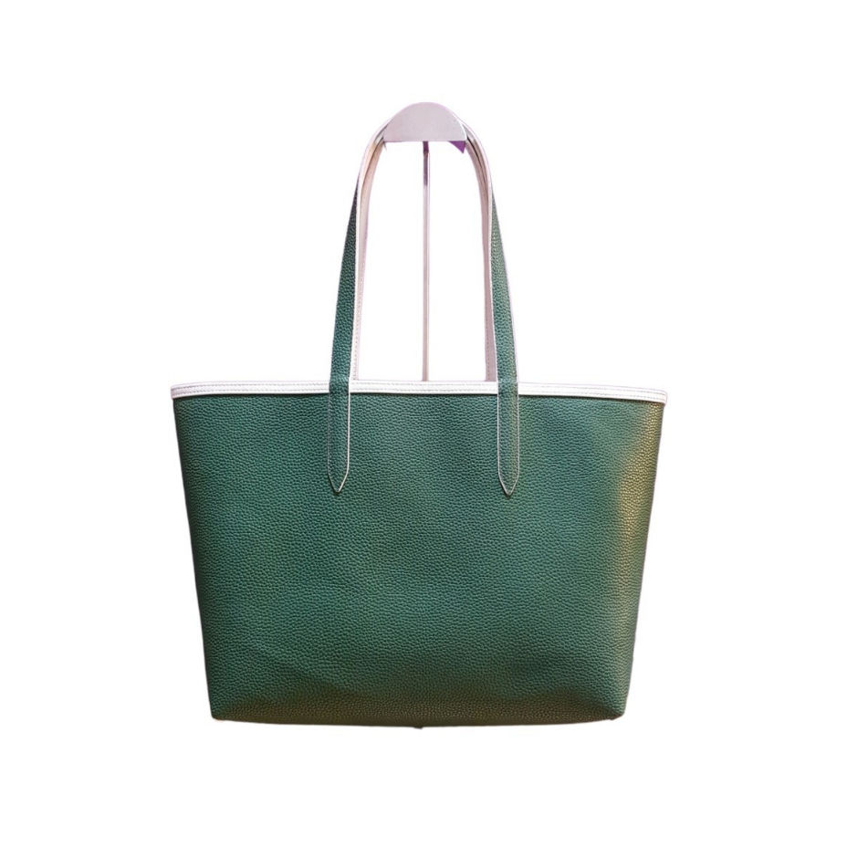 👜สินค้ามีตำหนิกระเป๋า ขายตามสภาพขอคนรับได้ ❤️ กระเป๋า shopping มือสอง Lacoste สีเขียว  ❤️ใช้ได้สองด้าน