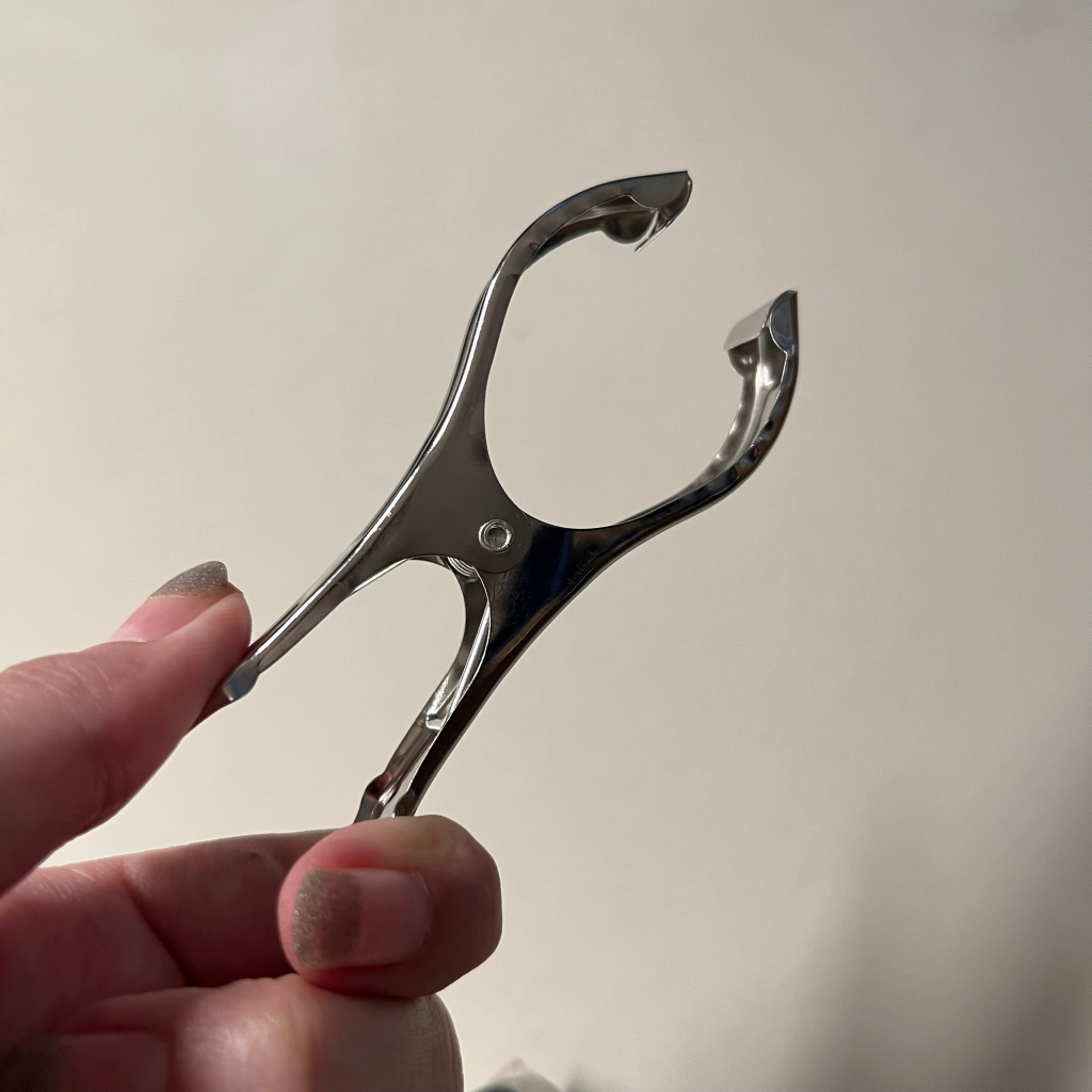 [พร้อมส่ง] ที่หนีบผ้าสแตนเลส คลิปหนีบผ้า คุณภาพดี ปากคลิปมีแรงดึงที่ดีและ ไม่เป็นสนิมง่าย ราคาถูก - รูปที่ 6