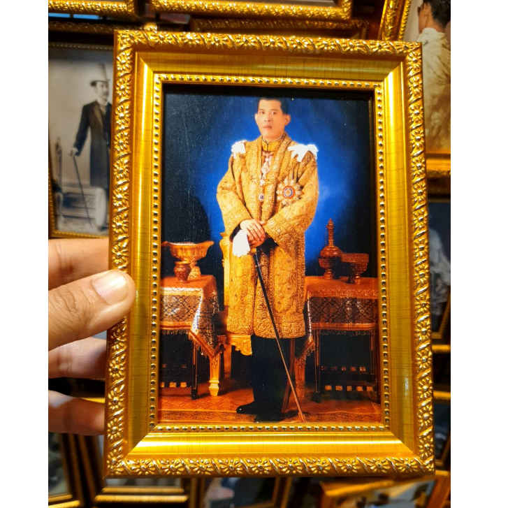 กรอบรูป รัชกาลที่ 10 ขนาด13x19 ซม.