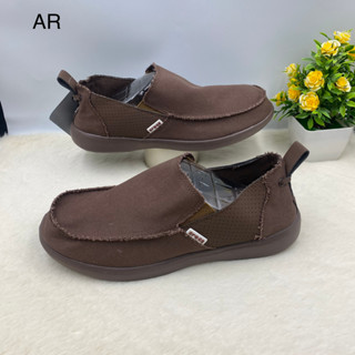 รองเท้าผ้าใบ Crocs รุ่น Santa แบบสวมสำหรับผู้ชาย พื้นนิ่มใส่สบายผลิตจากผ้ายีน ใส่สวยใส่ทุนไม่ขาดง่าย สินค้าพร้อมส่งทุกสี