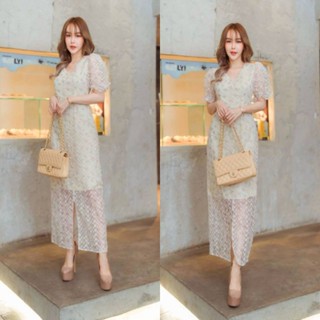 เดรสยาวทรงสวย งานปักฉลุดิ้นทองดอกไม้ชมพู หวานมากๆ
